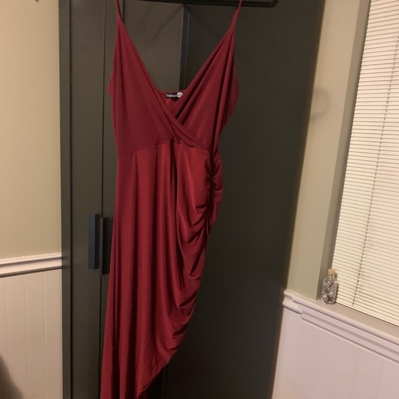 Boohoo- Asymmetrical Cross Front Strappy Dress - Picture 1 of 2